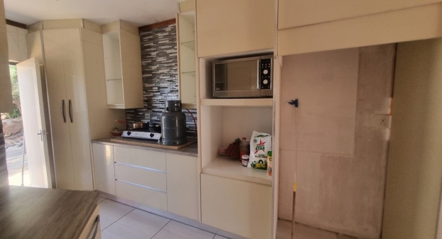 3 Bedroom Property for Sale in Baysvalley Free State